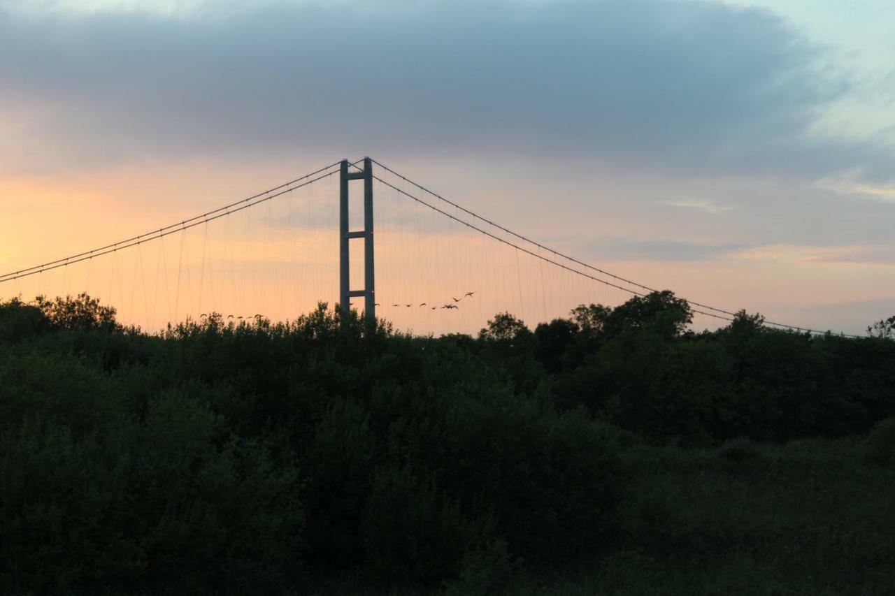 Marshlands Lakeside Nature Retreat Barton-upon-Humber Экстерьер фото