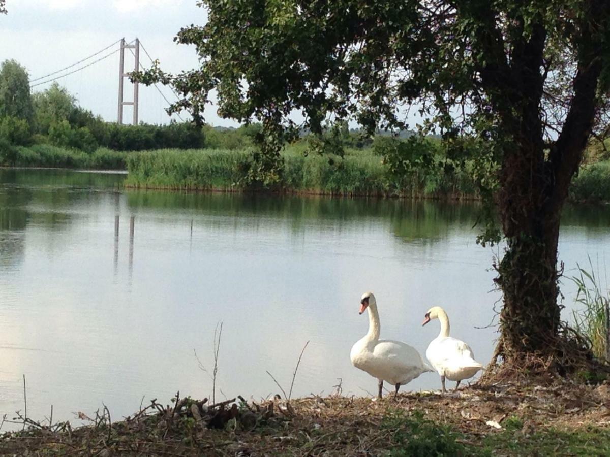 Marshlands Lakeside Nature Retreat Barton-upon-Humber Экстерьер фото
